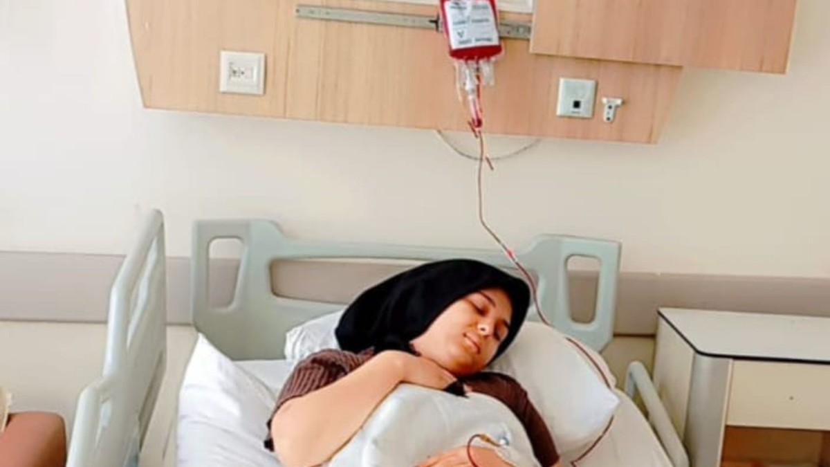 19 yaşındaki depremzede genç kız Sevda Maraşlıoğlu'nun ilik nakli için 60 bin TL'ye ihtiyacı var 19 yaşındaki depremzede genç kız Sevda Maraşlıoğlu'nun ilik nakli için 60 bin TL'ye ihtiyacı var