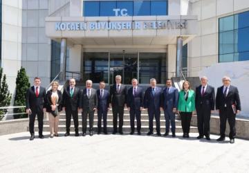 Bakan Memişoğlu, Anne Şehir Sağlıklı Yaşam Merkezini Ziyaret Etti