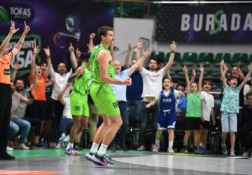 TOFAŞ’tan Play-Off Çeyrek Finaline Hızlı Başlangıç
