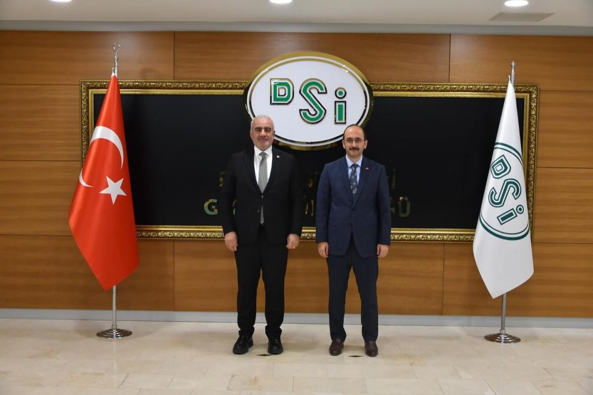 Milletvekili Özhan’dan DSİ Genel Müdürü Mehmet Akif Balta’ya ziyaret Milletvekili Özhan’dan DSİ Genel Müdürü Mehmet Akif Balta’ya ziyaret