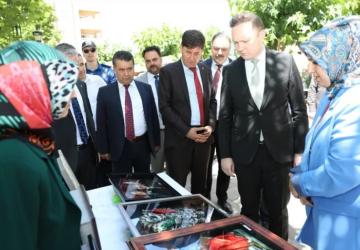 Yeşilli’de Etkileşimli Yıl Sonu Sergisine Yoğun İlgi