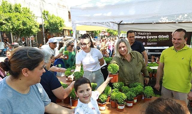 Efes Selçuk'ta Çevre Günü Çocuk Müzisyenlerin Ritmiyle Kutlandı
