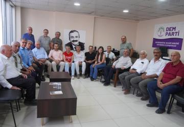DEM Parti Adıyaman İl Örgütü: ‘Bu bayram barışa, kardeşliğe ve adalete vesile olsun’ - Videolu Haber