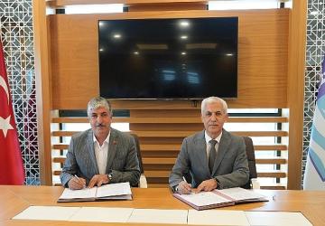 Dilovası'nda Dijital Hizmet Dönemi Başladı; İSU ve Dilovası Belediyesi Arasında Protokol İmzalandı