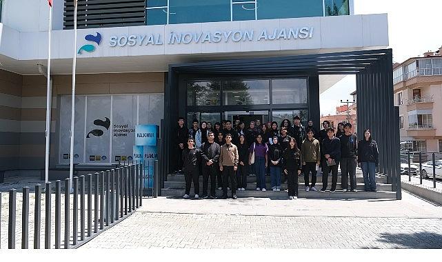 Sosyal İnovasyon Ekosistemi Geliştirme Programları Liselerde Sosyal İnovasyon Ekosistemi Geliştirme Programları Liselerde