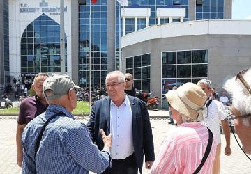 Edremit'te Ferdi Zeyrek anısına lokma hayrı