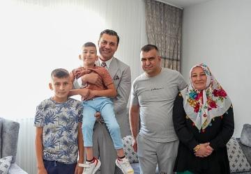 Başkan Zeyrek'ten Küçük Ali'ye Bayram Sürprizi