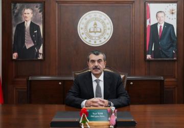Bakan Tekin: ‘Tatil sadece dinlenmek değil, düşünmek ve gelişmektir’