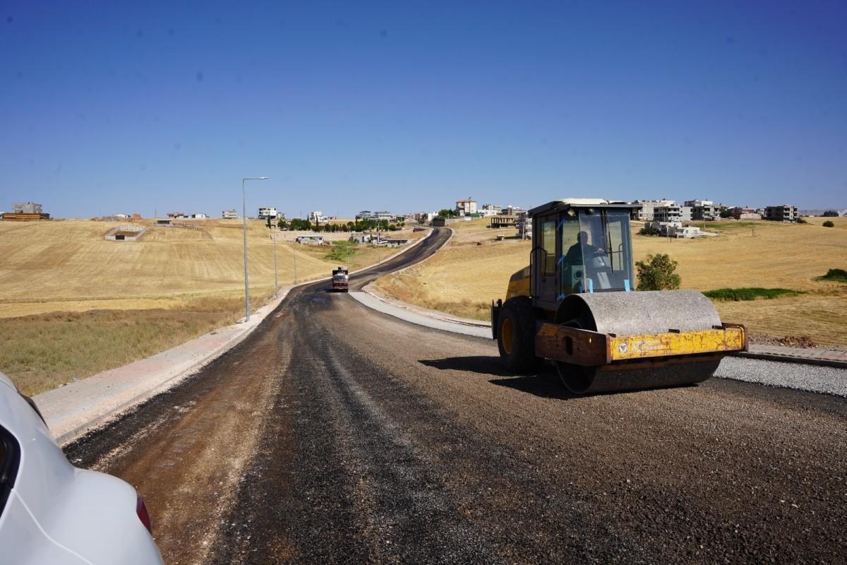 Belediye’den yol ve asfalt atağı, Başkan Hallaç: ‘Ulaşım daha kolay, yollar daha sağlam olacak’ Belediye’den yol ve asfalt atağı, Başkan Hallaç: ‘Ulaşım daha kolay, yollar daha sağlam olacak’