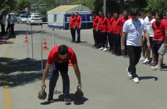 İtfaiyecilerin Kondisyonu Spor Parkuru Testiyle Ölçüldü İtfaiyecilerin Kondisyonu Spor Parkuru Testiyle Ölçüldü
