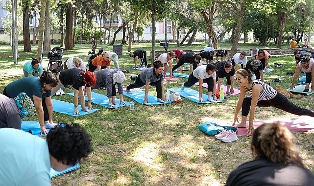 Buca'da yoga, pilates ve zumba dersleri açık havaya taşındı