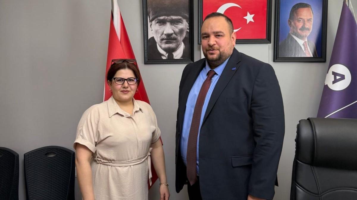 Anayol Partisi Adıyaman İl Başkanı Sevgi Kırıkdaş ve yönetimi Anahtar Parti’ye katıldı Anayol Partisi Adıyaman İl Başkanı Sevgi Kırıkdaş ve yönetimi Anahtar Parti’ye katıldı