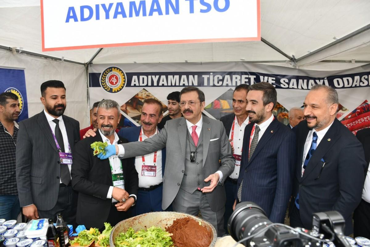 ATSO, TOBB’un 81. Genel Kurulunda Adıyaman çiğköftesini tanıttı ATSO, TOBB’un 81. Genel Kurulunda Adıyaman çiğköftesini tanıttı