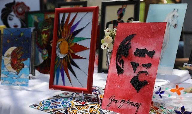 Çankaya Evleri'nden "Festival Gibi" Sergi Çankaya Evleri'nden "Festival Gibi" Sergi