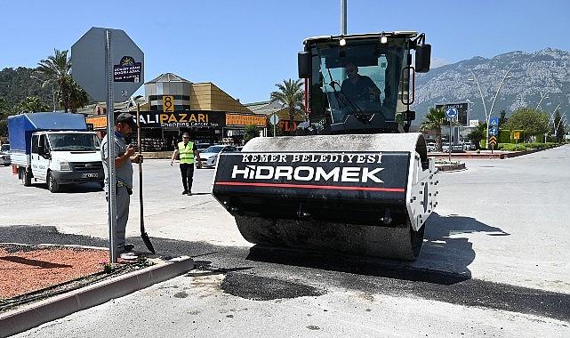 Başkan Topaloğlu çalışmaları yerinde inceledi Başkan Topaloğlu çalışmaları yerinde inceledi