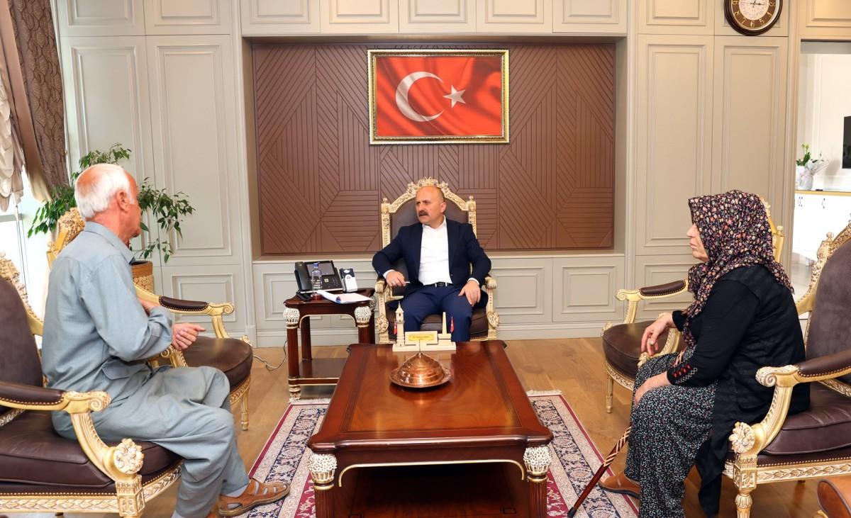Vali Varol’un ‘Halk Günü’ buluşmaları devam ediyor Vali Varol’un ‘Halk Günü’ buluşmaları devam ediyor