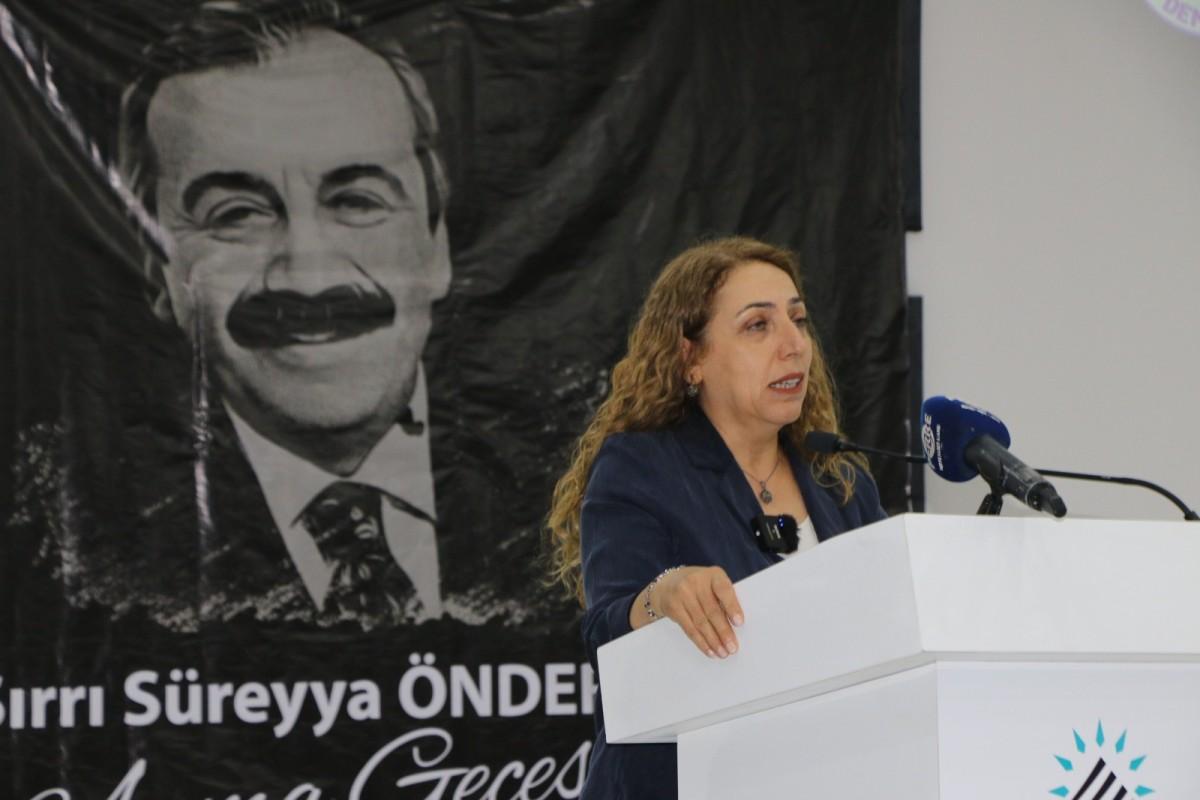DEM Parti Mardin Milletvekili Saliha Aydeniz’den Adıyaman’da ‘Barış Süreci’ vurgusu - Videolu Haber DEM Parti Mardin Milletvekili Saliha Aydeniz’den Adıyaman’da ‘Barış Süreci’ vurgusu - Videolu Haber