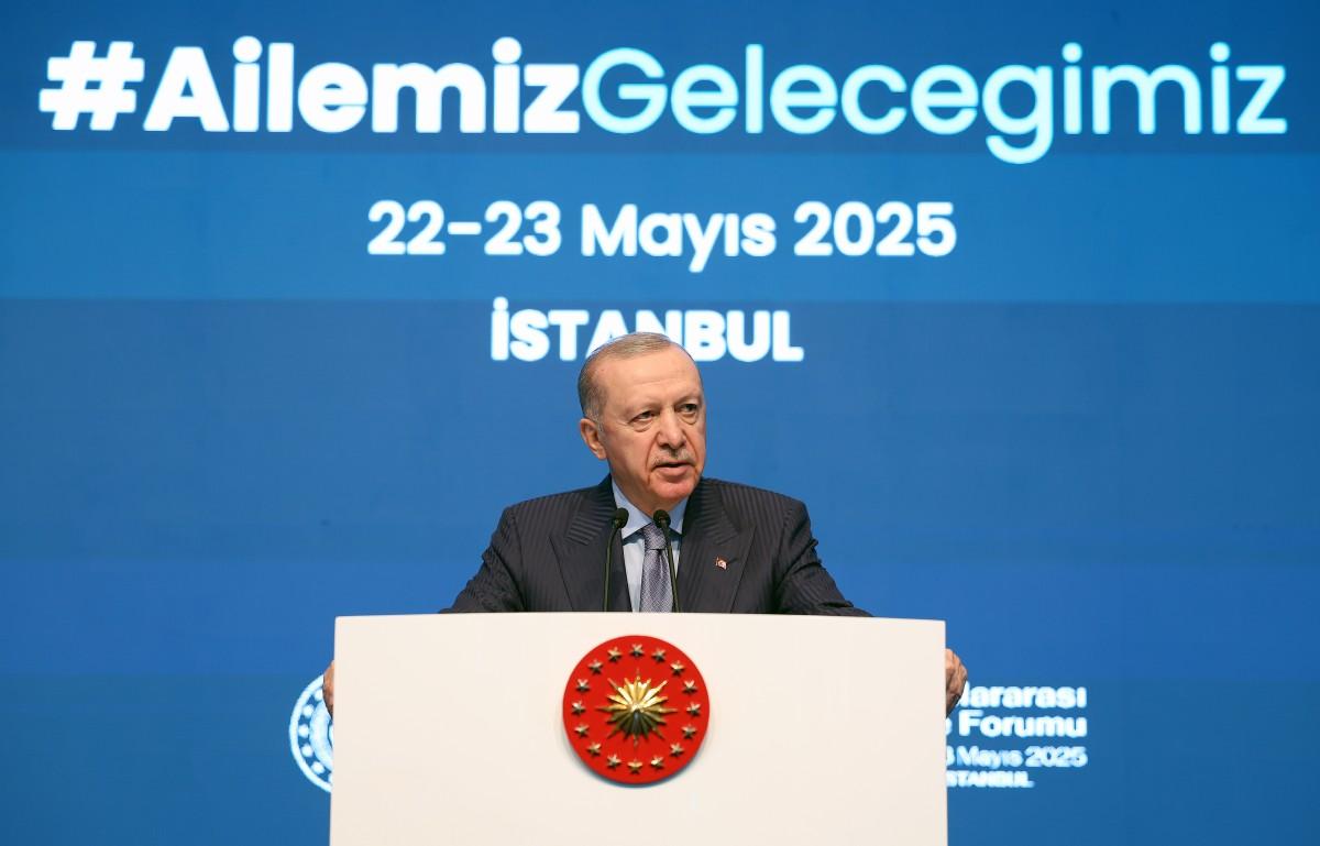 Cumhurbaşkanı Erdoğan: ‘LGBT sapkınlığına karşı mücadele, insanlığın istikbali için verilen bir savaş’ Cumhurbaşkanı Erdoğan: ‘LGBT sapkınlığına karşı mücadele, insanlığın istikbali için verilen bir savaş’