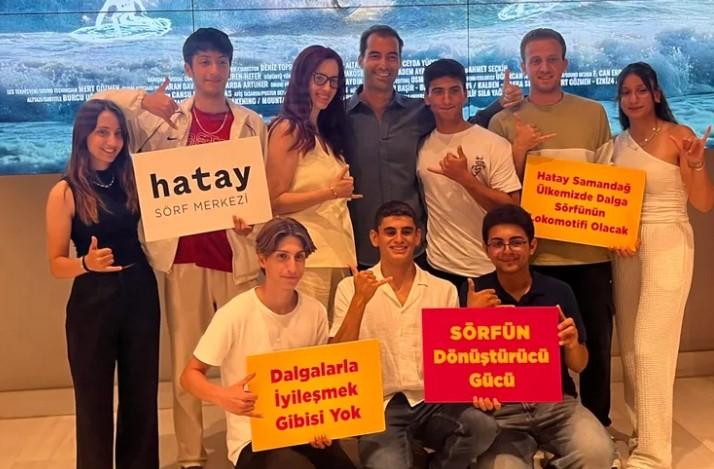 Sörf ve Umut: Hatay’ın Belgeseli İzleyiciyle Buluştu Sörf ve Umut: Hatay’ın Belgeseli İzleyiciyle Buluştu