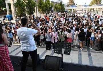Mersin'de YKS’ye hazırlanan öğrencilere motivasyon konseri