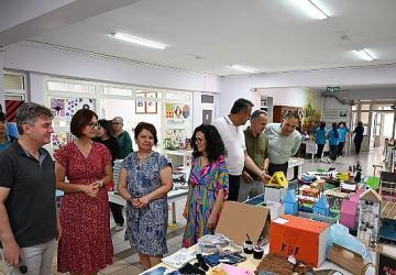 Başkan Vekili Çelik yıl sonu sergisine katıldı