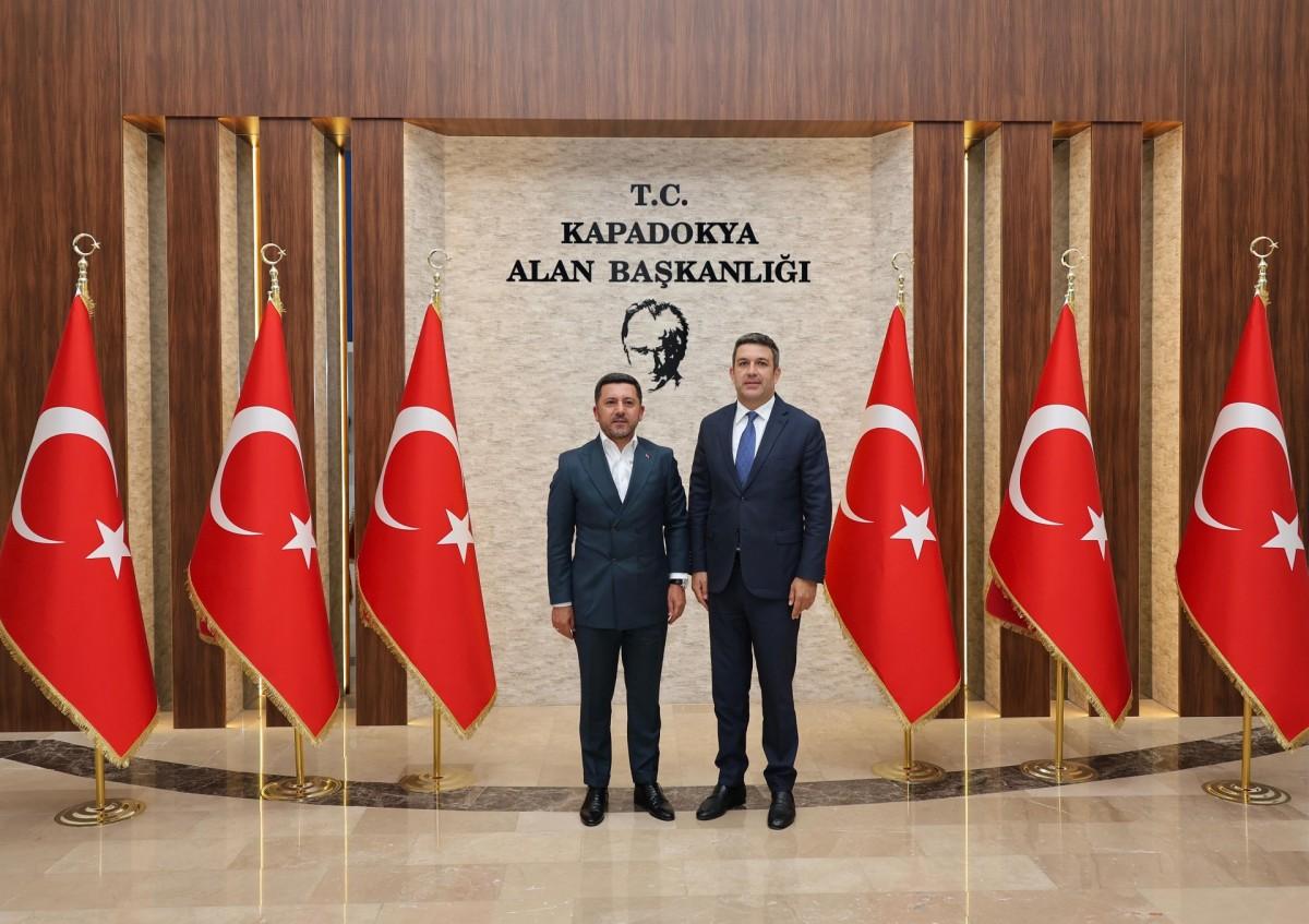 Başkan Arı’dan Kapadokya Alan Başkanı Aslanbay’a Ziyaret Başkan Arı’dan Kapadokya Alan Başkanı Aslanbay’a Ziyaret