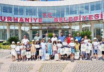 Burhaniye'de çevreye duyarlı öğrenciler ödüllendirildi
