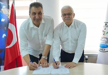 Aslan Yol Burhaniye Belediyespor'da Başantrenör Mustafa Seçerlioğlu dönemi başladı