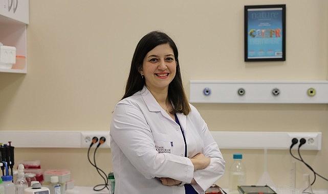 İKÇÜ'lü Genç Lider Araştırmacıdan Kanser Tedavisinde Yenilikçi Çözüm İKÇÜ'lü Genç Lider Araştırmacıdan Kanser Tedavisinde Yenilikçi Çözüm