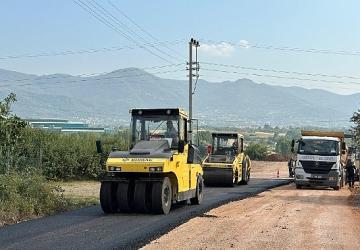 Kartepe'de Asfalt Çalışmaları Tüm Hızıyla Sürüyor