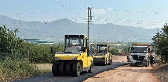 Kartepe'de Asfalt Çalışmaları Tüm Hızıyla Sürüyor