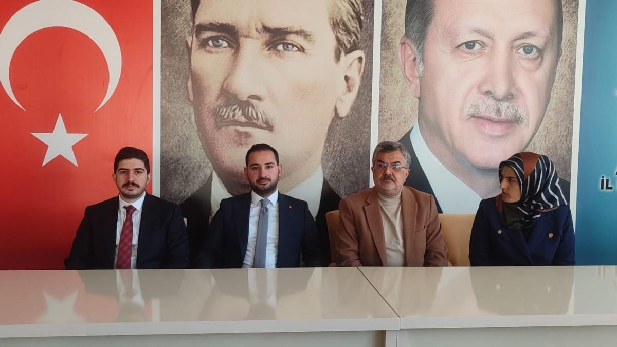 Çadır’dan Tutdere sorusu üzerine açıklama: ‘Adıyaman’a hizmet için aynı karede yer alınabilir’ - Videolu Haber