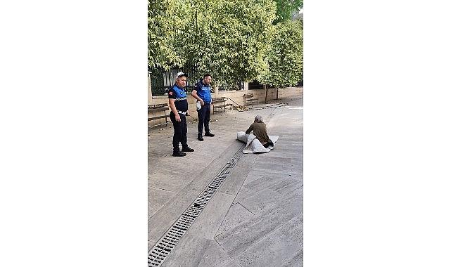 Büyükşehir zabıtasından yardım eli Büyükşehir zabıtasından yardım eli