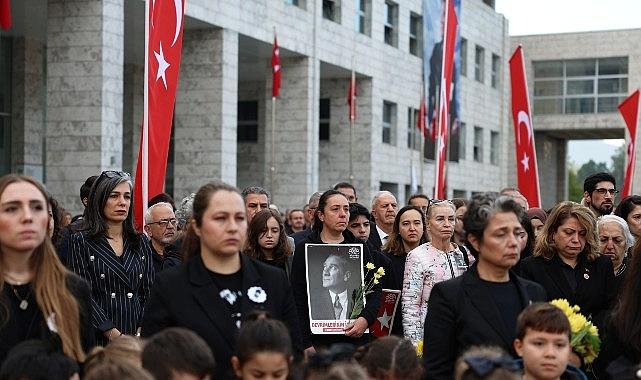 Nilüfer, Ata'sını Cumhuriyet Meydanı'nda andı