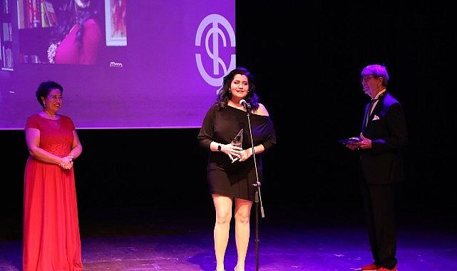Yeni Tiyatro & Yeni Sinema Dergisi 12. Emek ve Başarı Ödülleri'nde Şehir Tiyatroları'na 7 ödül Yeni Tiyatro & Yeni Sinema Dergisi 12. Emek ve Başarı Ödülleri'nde Şehir Tiyatroları'na 7 ödül
