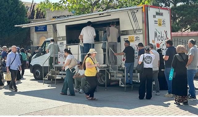 Konya Büyükşehir YKS'ye Giren Öğrencilerin Ailelerine İkramlarda Bulundu Konya Büyükşehir YKS'ye Giren Öğrencilerin Ailelerine İkramlarda Bulundu