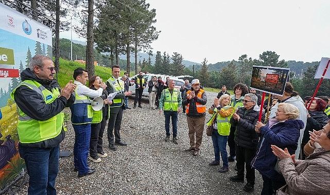 Maltepe'de, belediye-gönüllü iş birliğiyle ormanlık alan çöplerden arındırıldı