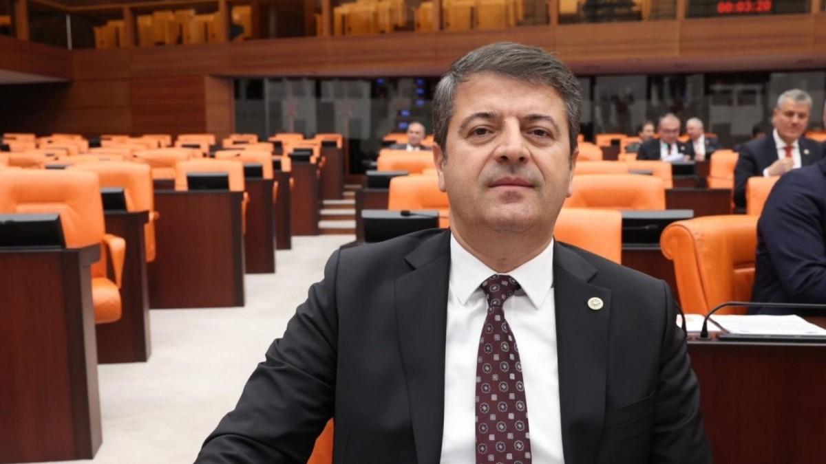 Başkan Tutdere’den Türk bayrağına yönelik saldırıyı kınama