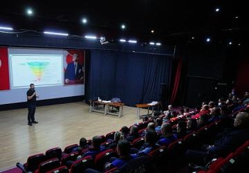 Ayvalık'ta Çevre Hamlesi: Atık Getirme Merkezi İçin Eğitim Başladı