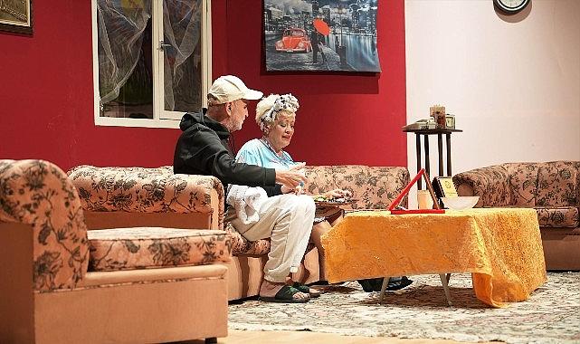 "Babam Geri Döndü" tiyatro oyunu Keçiören'de büyük ilgi gördü