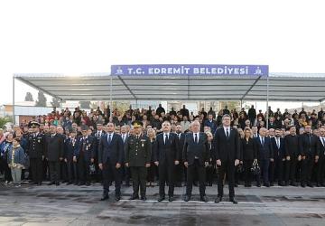 Edremit'te 10 Kasım'da Hayat Durdu