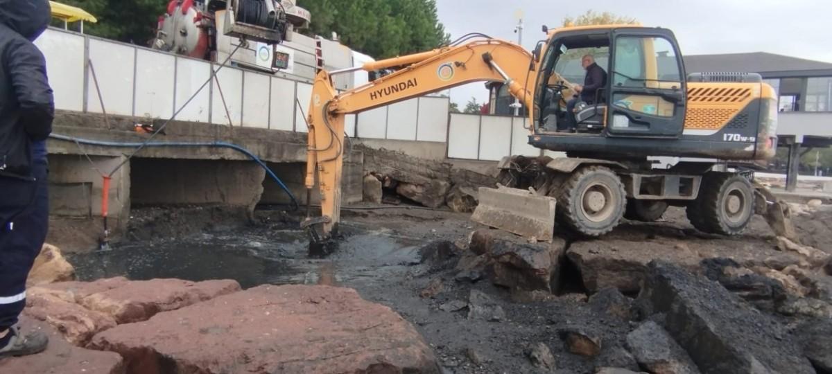 Büyükşehir’den Altyapıda Yoğun Temizlik Seferberliği Büyükşehir’den Altyapıda Yoğun Temizlik Seferberliği