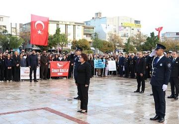 Didim, Ulu Önder Mustafa Kemal Atatürk'ü Saygı ve Özlemle Andı