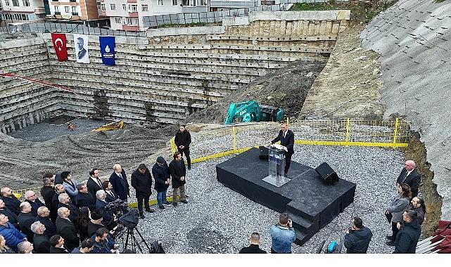 Avcılar Reşitpaşa Caddesi Zemin Altı Otoparkı'nın Temeli Atıldı