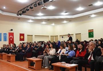 EÜ'de Asya Rönesansı Sempozyumu, kültürel mirası ve geleceği buluşturdu