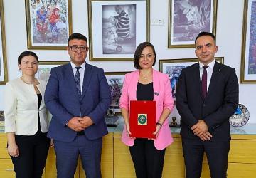 Karabağlar Belediyesi'nden İşçilere En Yüksek Promosyon