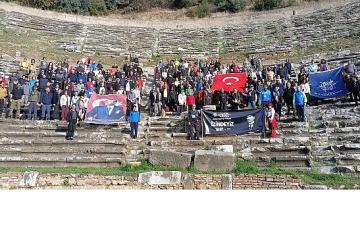 Başkan Çerçioğlu, Ata'ya Saygı Doğa Yürüyüşü Etkinliği Düzenledi