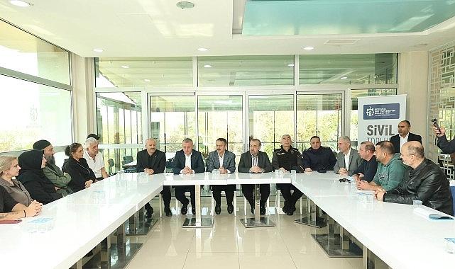 Evlerine giremeyen ailelere moral ziyareti Evlerine giremeyen ailelere moral ziyareti