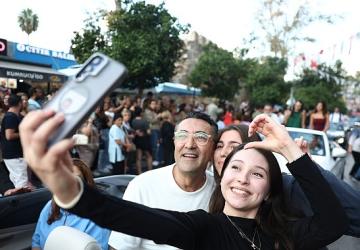 Antalya Altın Portakal Film Festivali'nde geleneksel kortej coşkusu