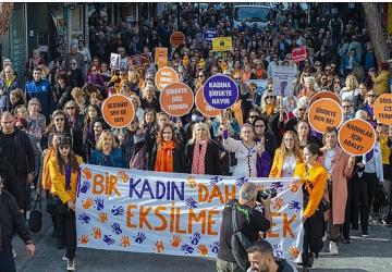 Karşıyaka'da 25 Kasım'da güçlü dayanışma: Şiddete karşı ses çıkar!